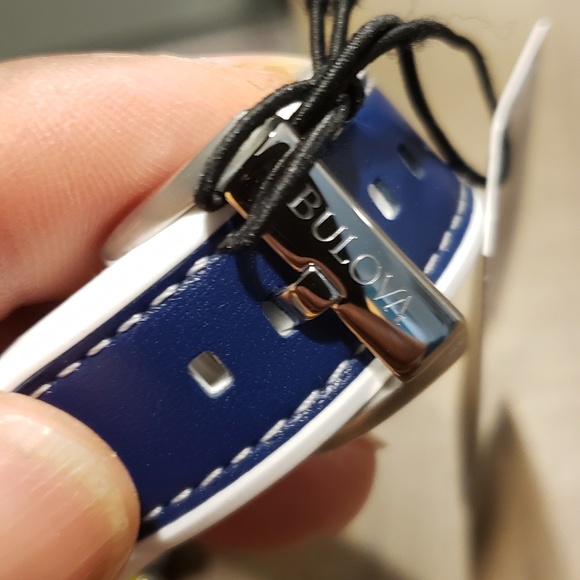 Watch - Picture 4 of 7